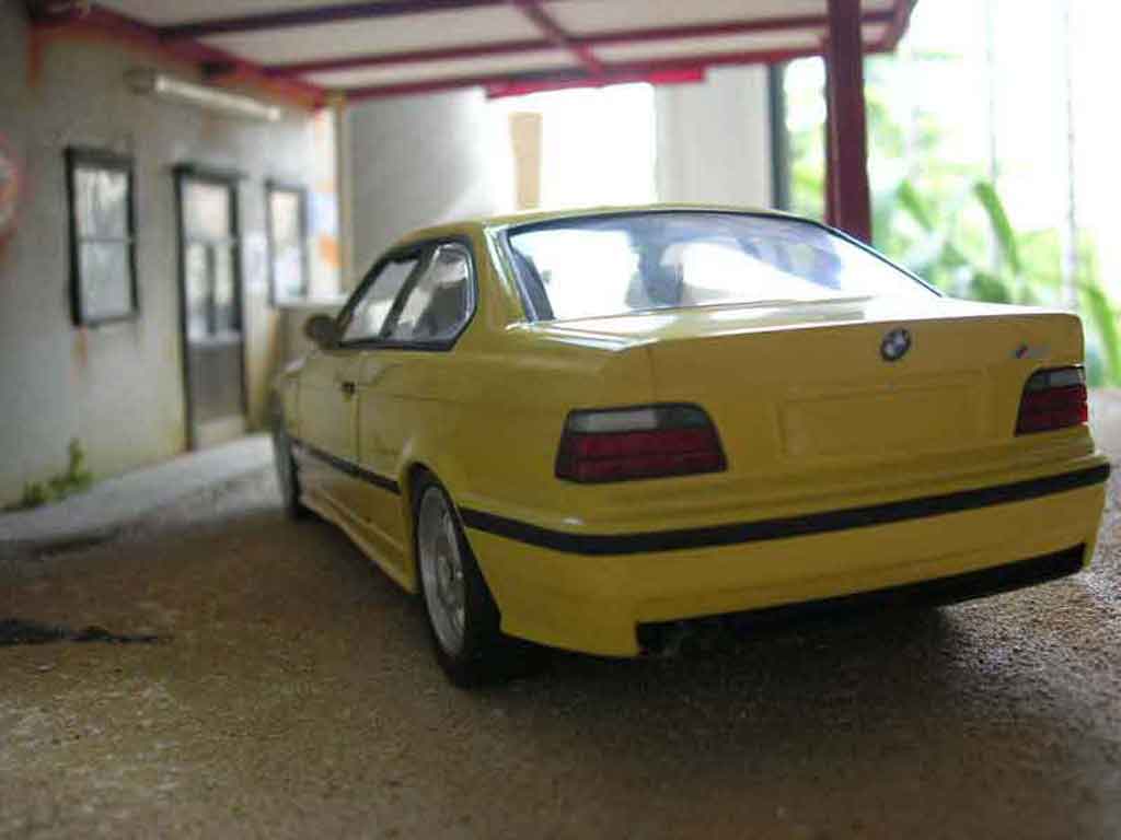 Bmw M3 coupe E36 yellow origine 1/18 Ut Models