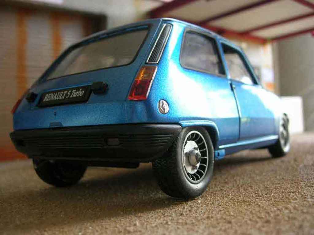 Renault 5 Alpine 1/18 Solido Alpine turbo diecast model cars