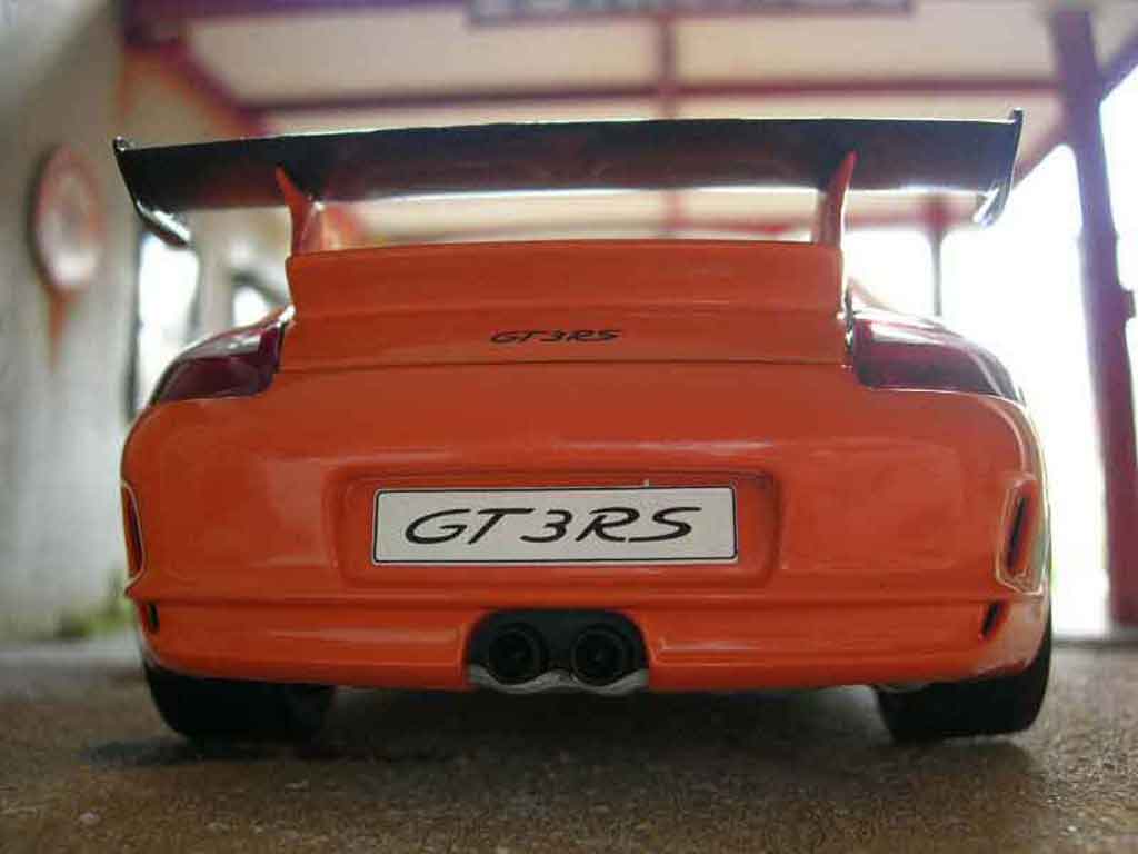 Porsche 911 GT3 RS orange jantes black 1/18 Autoart
