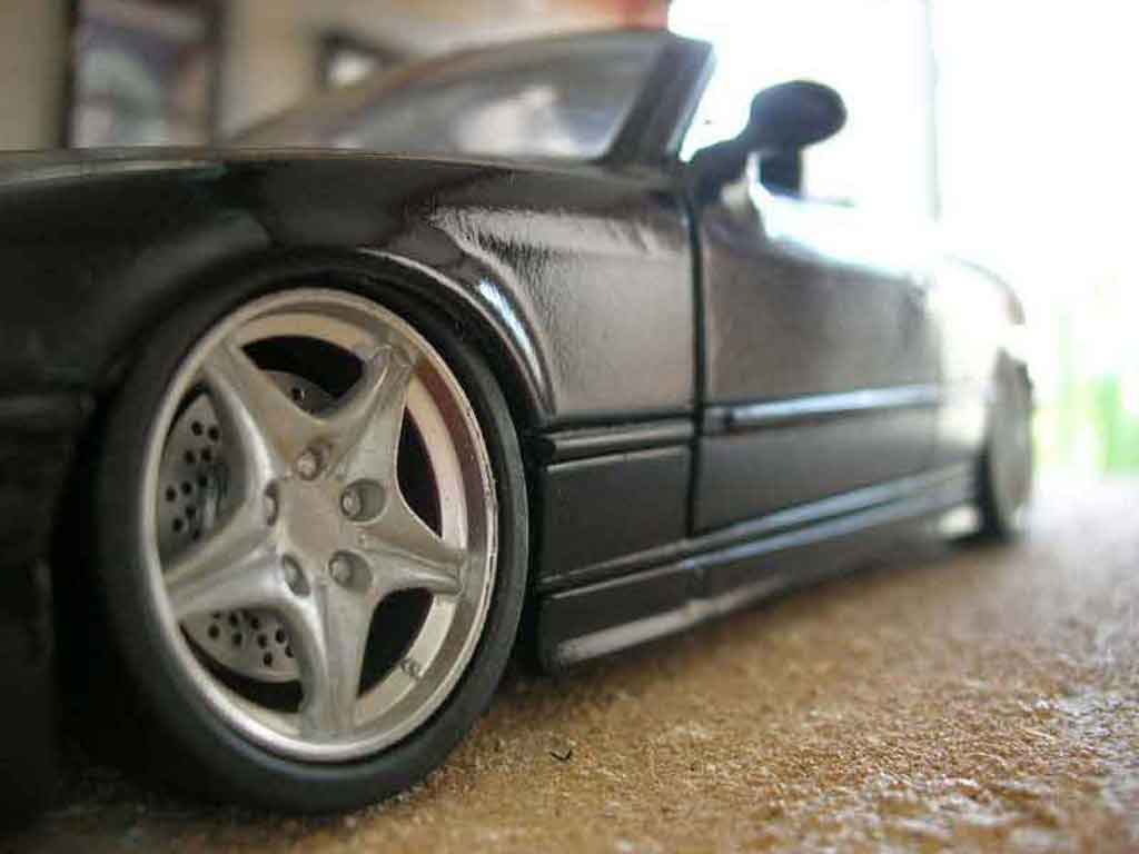 Bmw 325 Cabriolet E36 black swap z3m jantes z3m spoiler z3m 1/18 Maisto