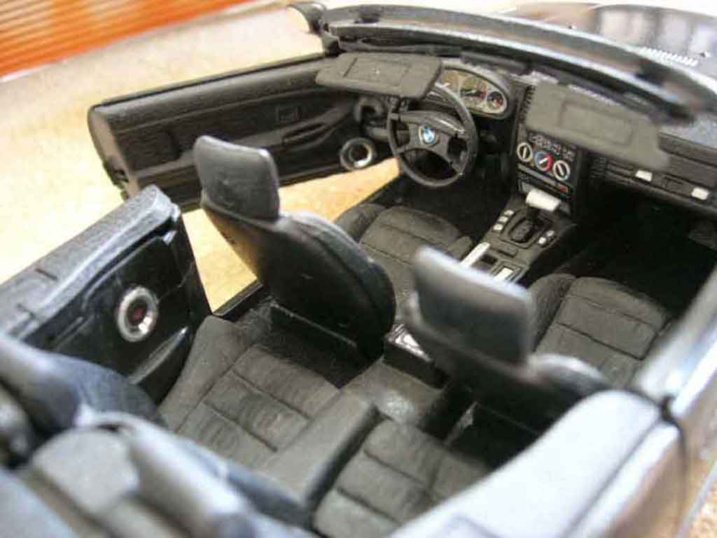 Bmw 325 Cabriolet E36 black swap z3m jantes z3m spoiler z3m 1/18 Maisto