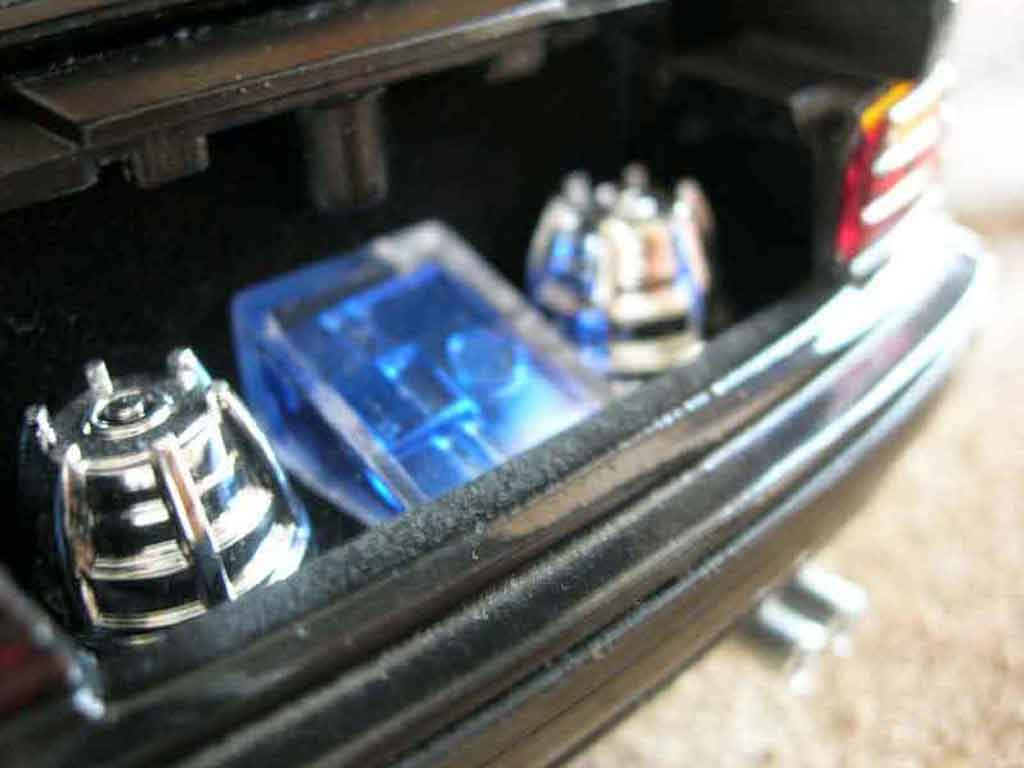 Bmw 325 Cabriolet E36 black swap z3m jantes z3m spoiler z3m 1/18 Maisto