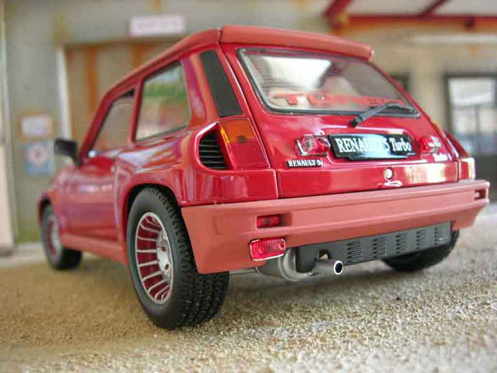 Renault 5 Turbo 1 red 1/18 Universal Hobbies