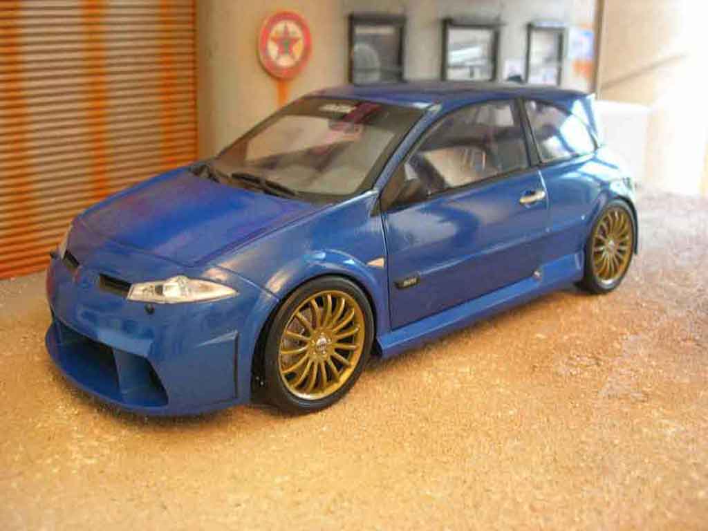 Renault Megane MTK vampire blue 1/18 Norev