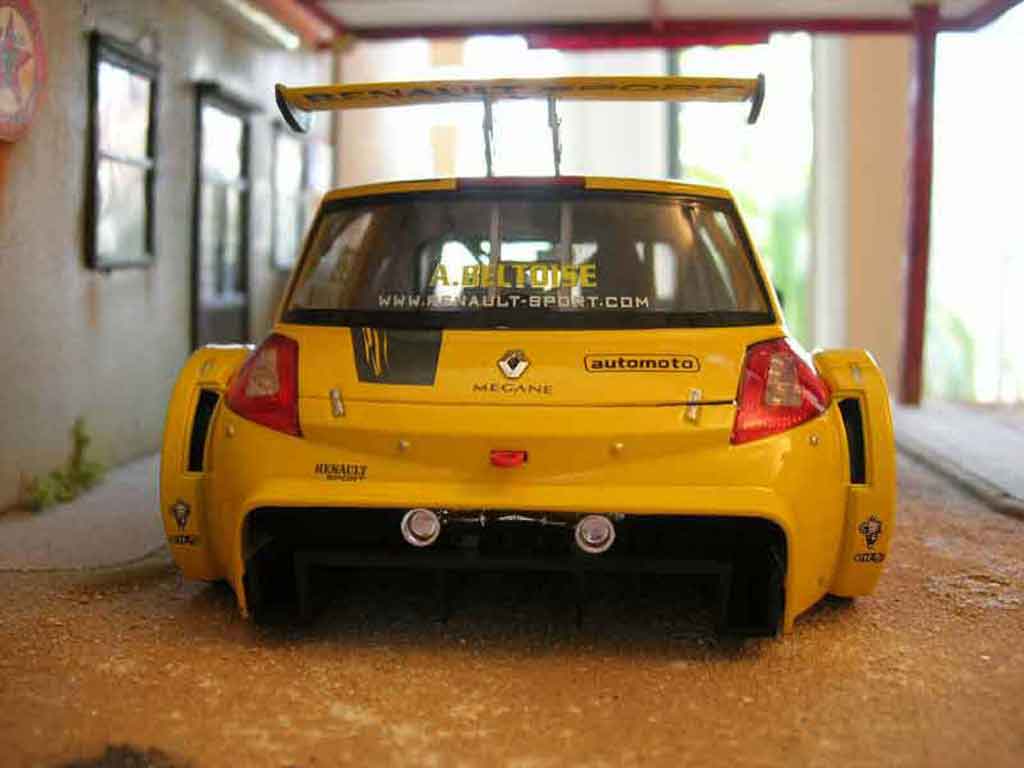 Renault Megane Trophy 2006 Beltoise #99 yellow 1/18 Solido