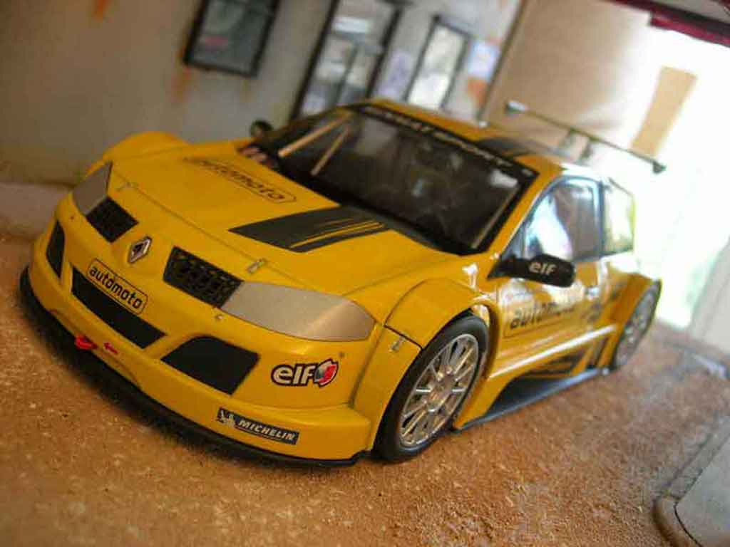 Renault Megane Trophy 2006 Beltoise #99 yellow 1/18 Solido