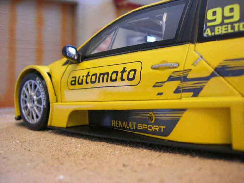 Renault Megane Trophy 1/18 Solido Trophy 2006 Beltoise #99 yellow diecast model cars