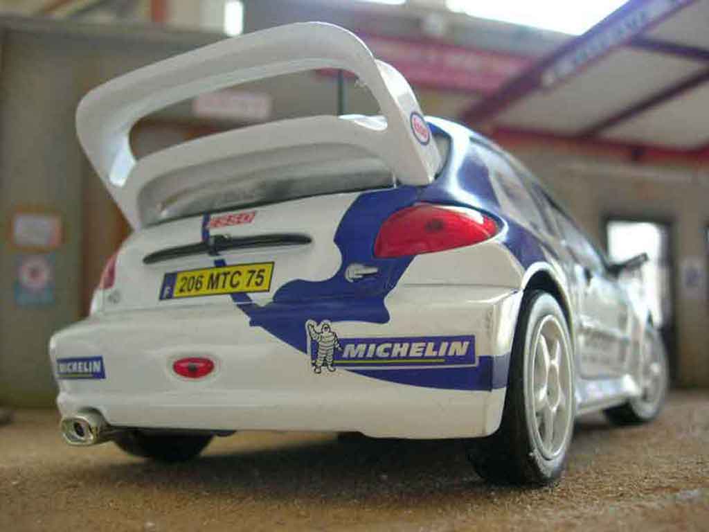 Peugeot 206 WRC 1/18 Solido WRC 1999 # 15 Clarion Panizzi white diecast model cars