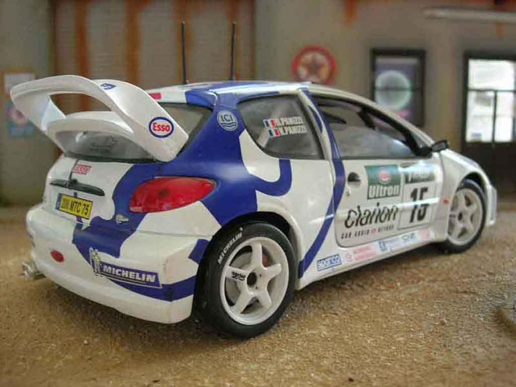 Peugeot 206 WRC 1999 # 15 Clarion Panizzi white 1/18 Solido