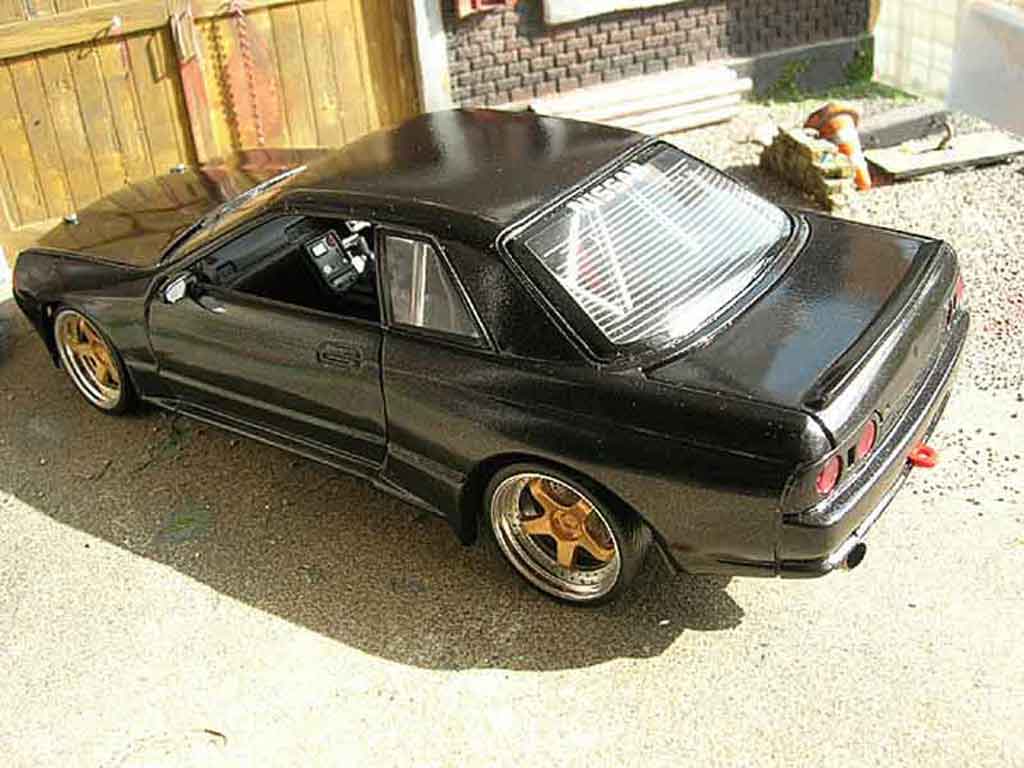 Nissan Skyline R32 gtr tuning 1/18 Kyosho