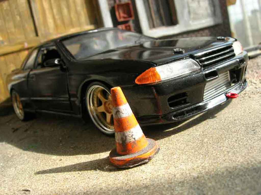 Nissan Skyline R32 1/18 Kyosho R32 gtr tuning diecast model cars