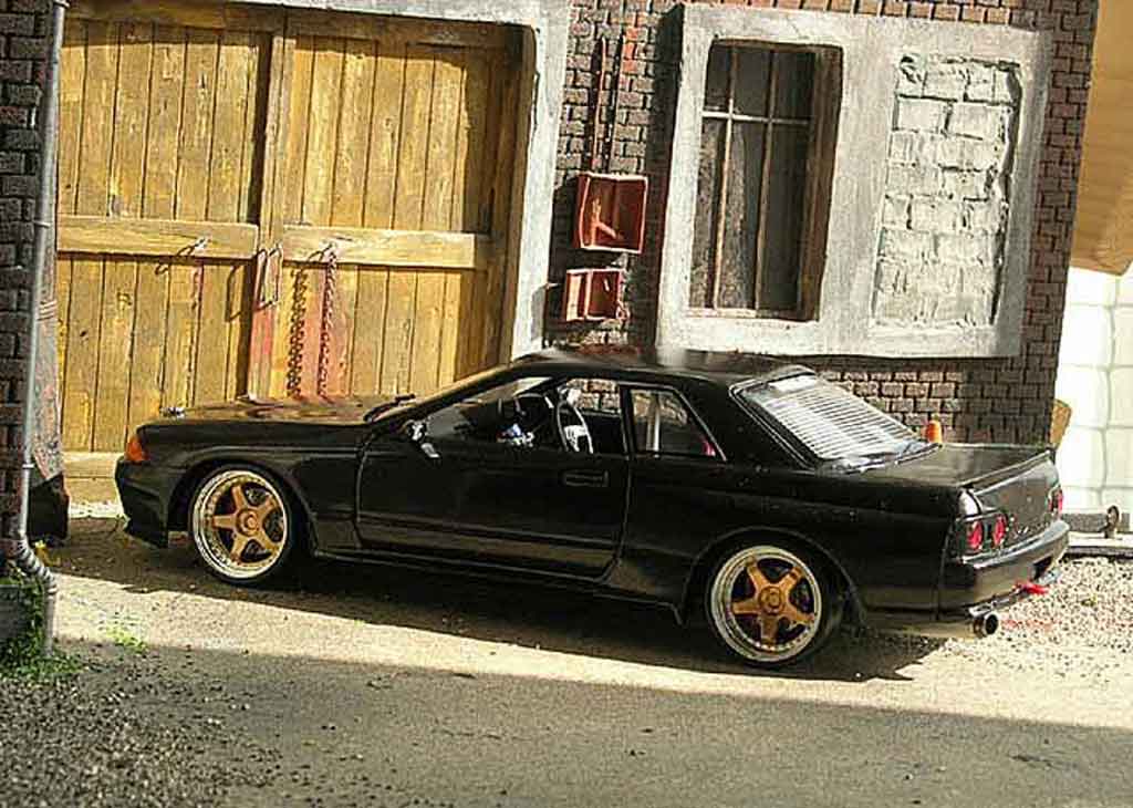 Nissan Skyline R32 gtr tuning 1/18 Kyosho
