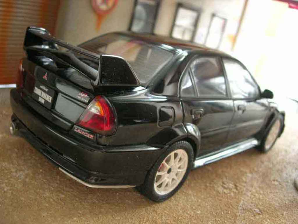 Mitsubishi Lancer Evolution VI tommi makinen edition black 1/18 Autoart