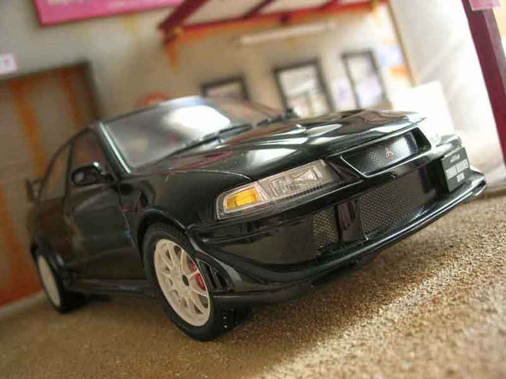 Mitsubishi Lancer Evolution VI tommi makinen edition black 1/18 Autoart