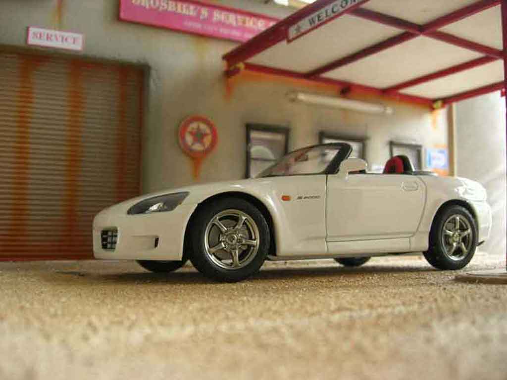 Honda S2000 Base white 1/18 Autoart