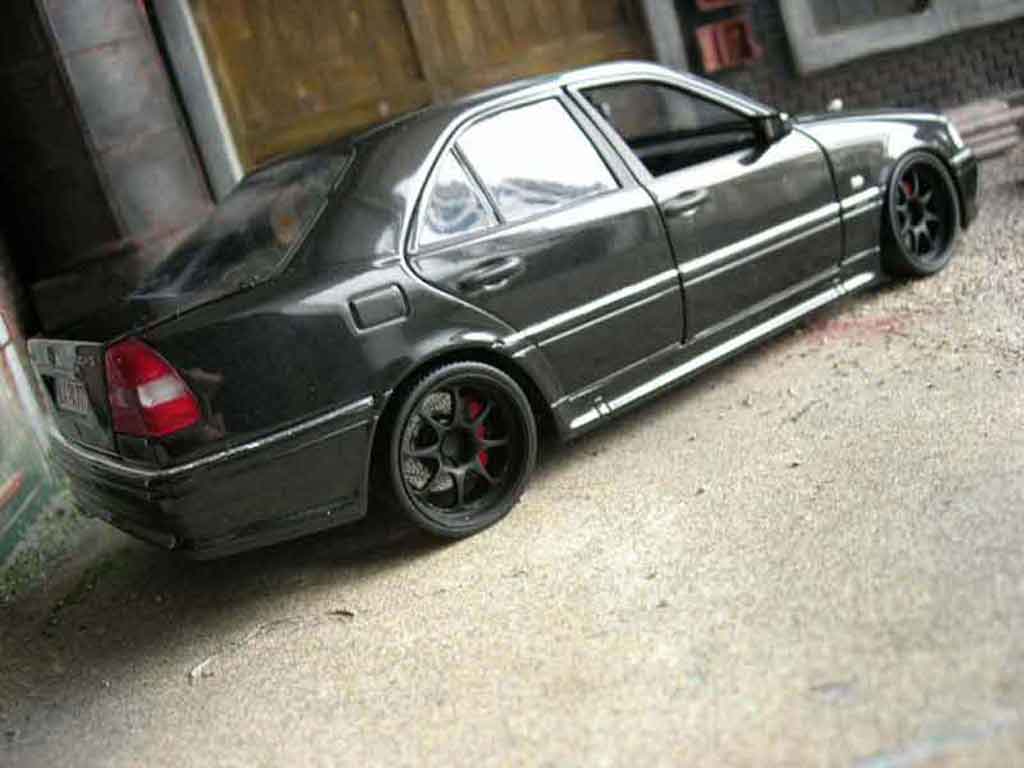 Mercedes Classe C AMG 36 black 1/18 Ut Models