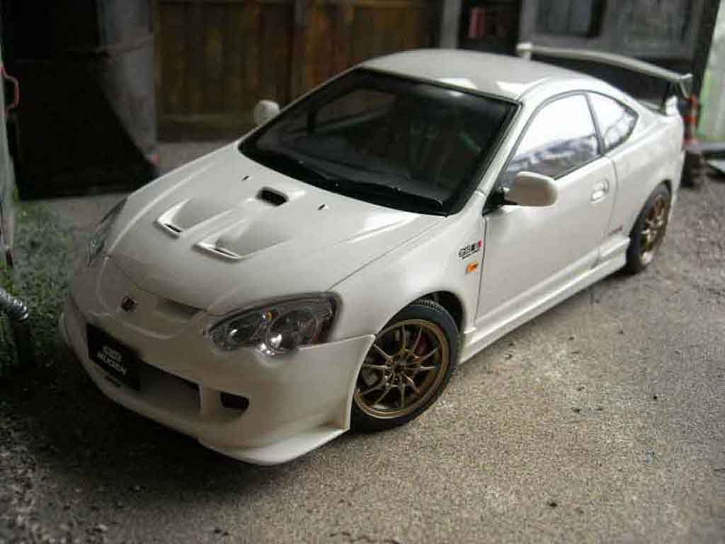 Honda Integra Type R DC5 mugen 1/18 Autoart