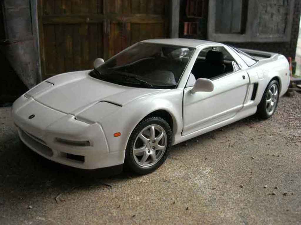 Acura NSX Berlinetta white 1/18 Kyosho