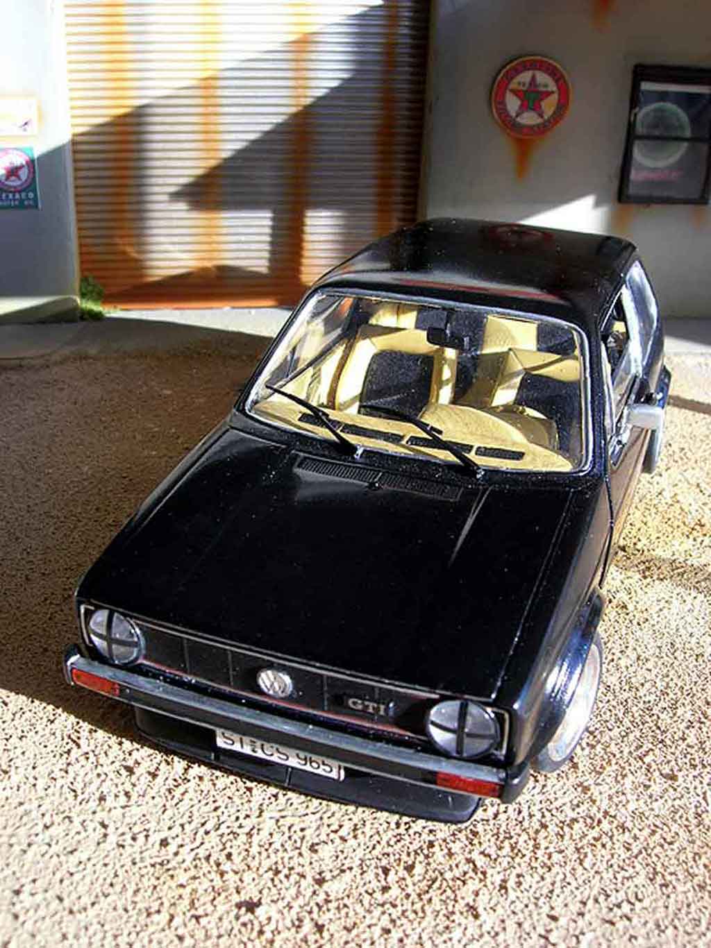 Volkswagen Golf GTI 1 swap moteur audi tt black 1/18 Solido