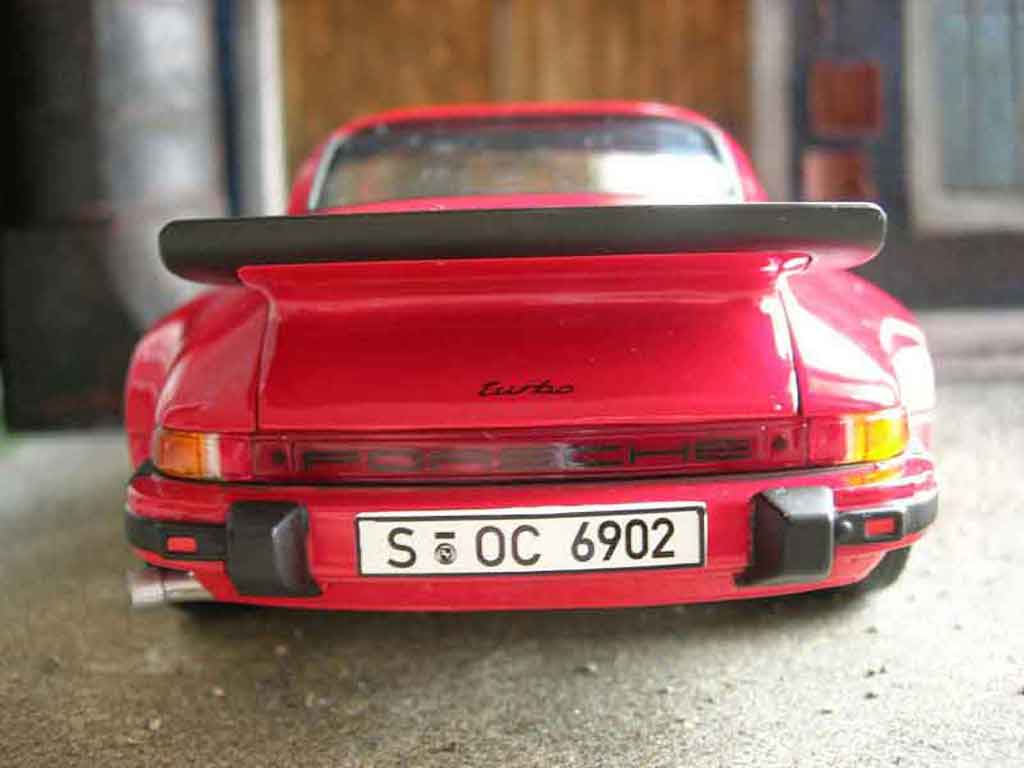 Porsche 911 Turbo 3.0 red 1/18 Norev