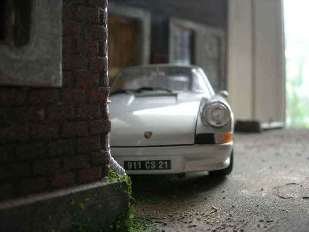 Porsche 911 2.4 ls grey 1/18 Universal Hobbies