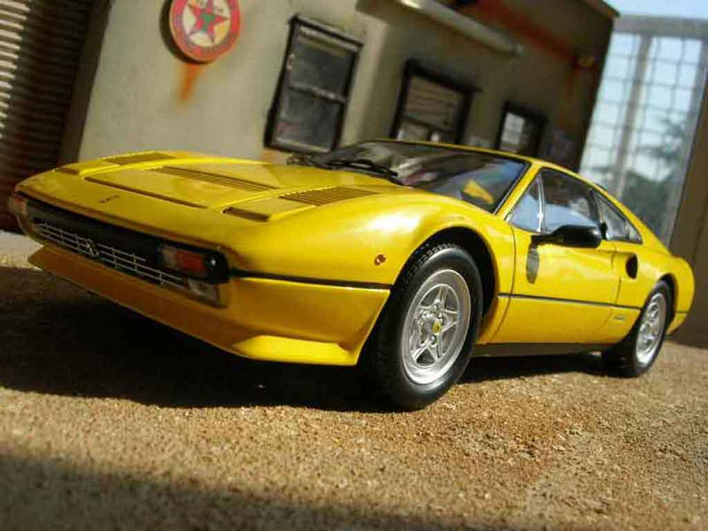 Ferrari 308 GTB 1/18 Kyosho GTB quattrovalvole yellow diecast model cars
