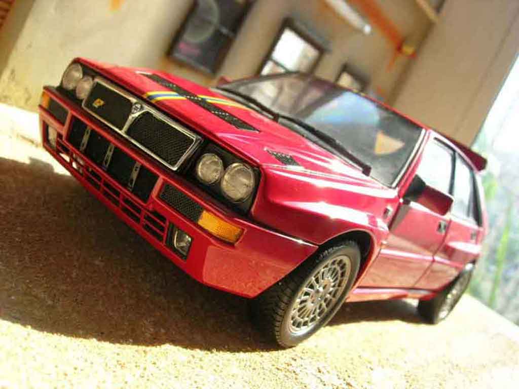 Lancia Delta HF Integrale evolution 2 collezione 1/18 Kyosho