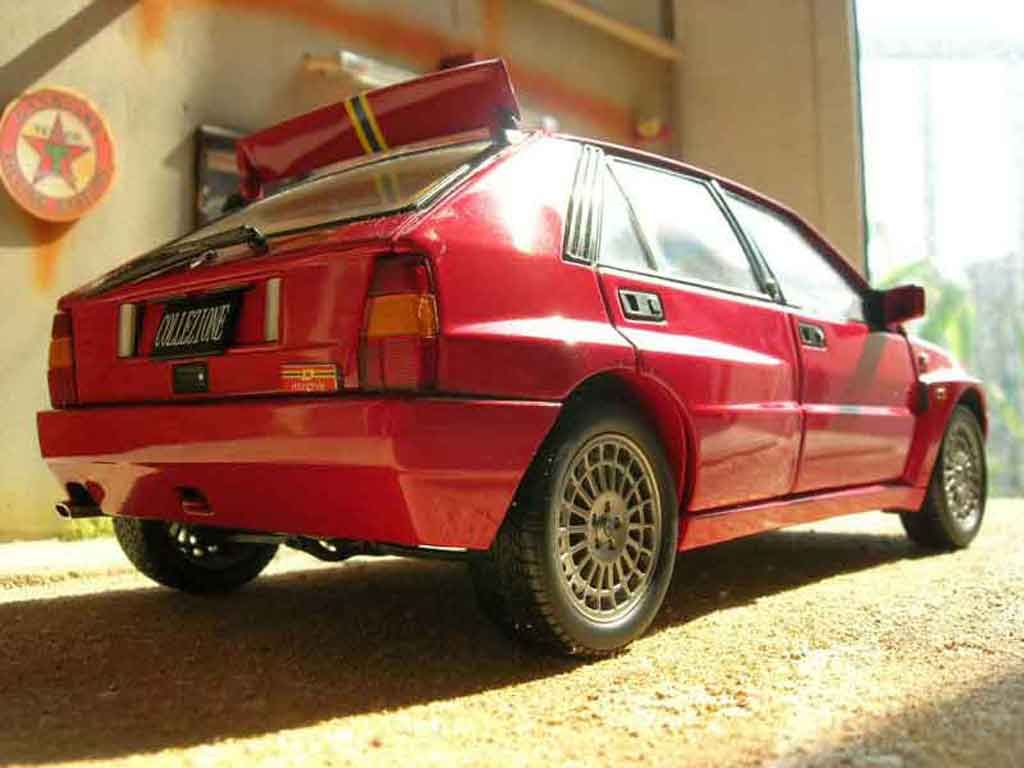 Lancia Delta HF Integrale evolution 2 collezione 1/18 Kyosho