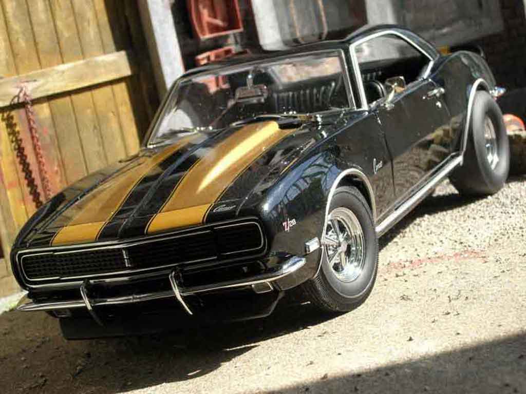 Chevrolet Camaro Z28 1/18 Exact Detail Replicas Z28 street stalkerz grey black bandes dorees 1968 diecast model cars