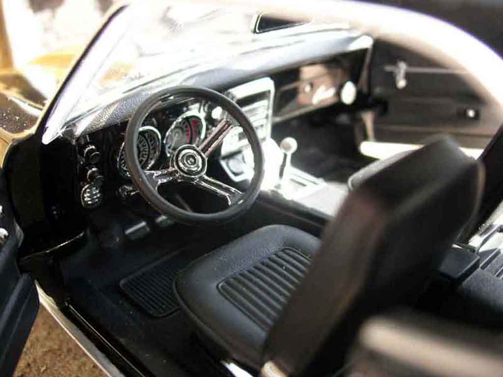 Chevrolet Camaro Z28 street stalkerz grey black bandes dorees 1968 1/18 Exact Detail Replicas