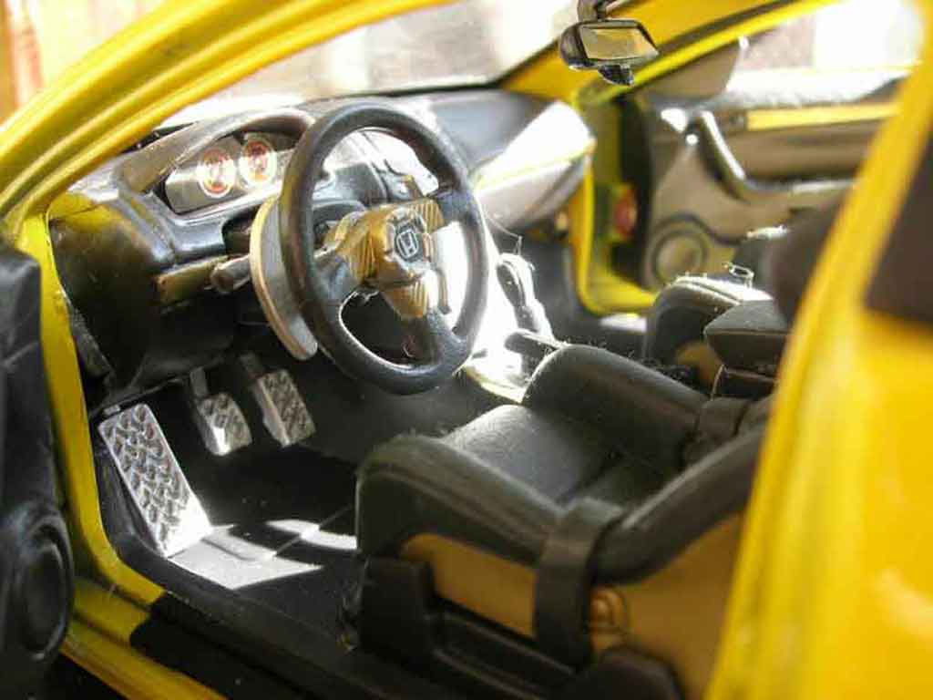 Honda Accord Base 2003 yellow 1/18 Motormax