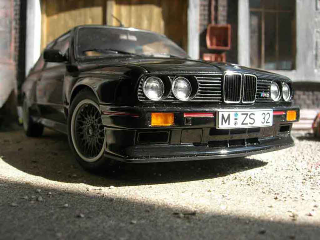Bmw M3 E30 1/18 Autoart E30 sport evolution black diecast model cars