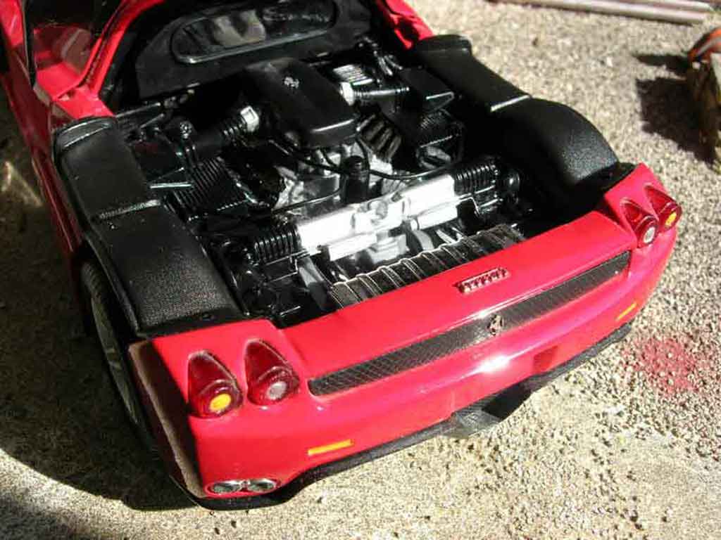 Ferrari Enzo Coupe red 1/18 Hot Wheels