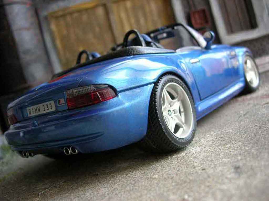 Bmw Z3 M Roadster blue 1996 1/18 Burago