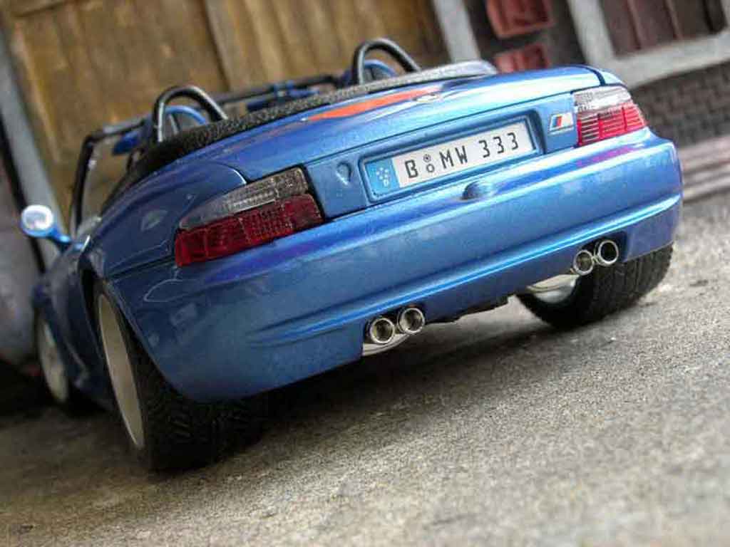 Bmw Z3 M Roadster blue 1996 1/18 Burago