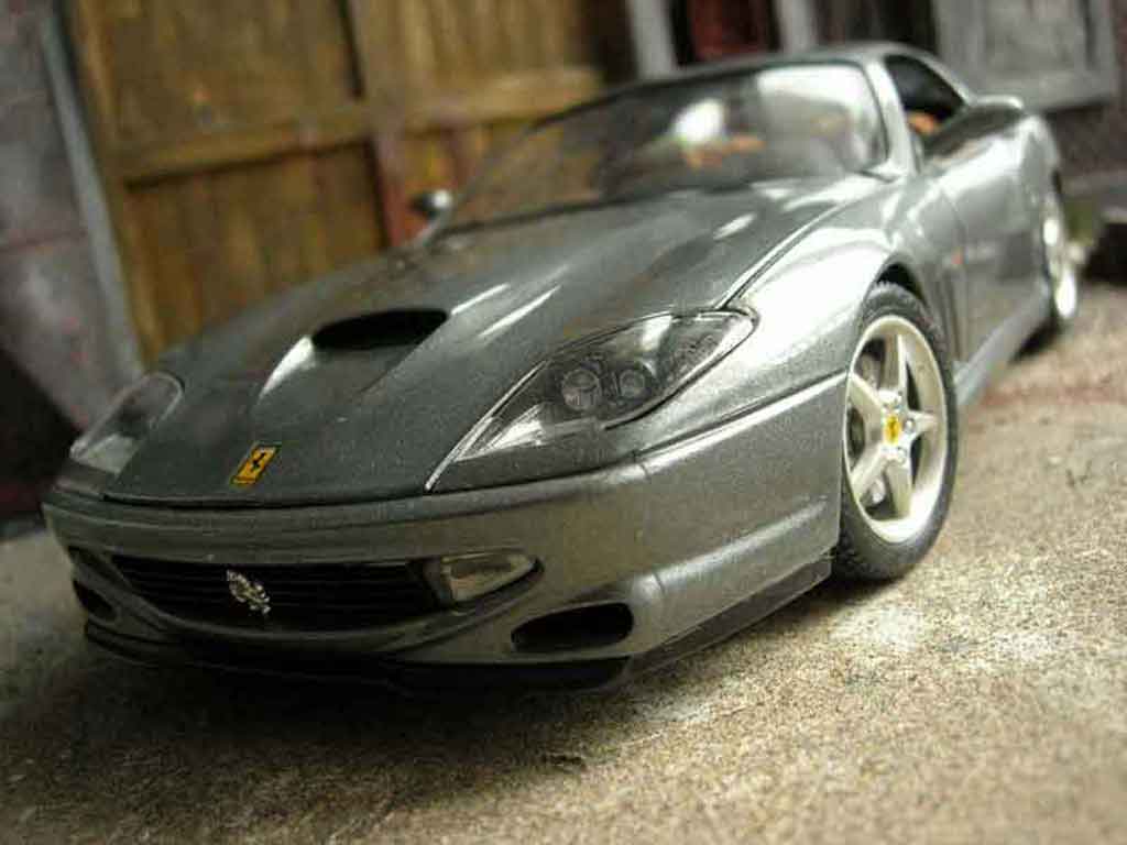 Ferrari 550 Maranello grey 1/18 Burago