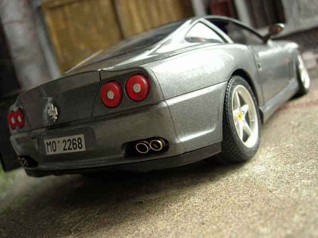 Ferrari 550 Maranello grey 1/18 Burago