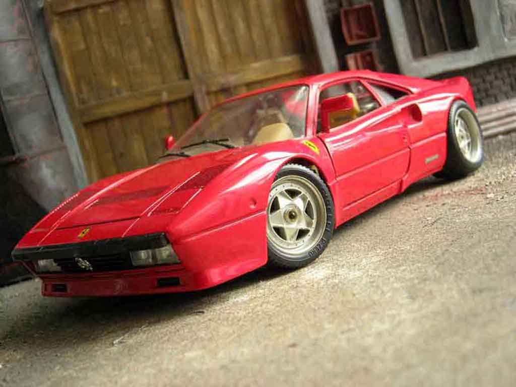 Ferrari 288 GTO red jantes f40 1/18 Burago