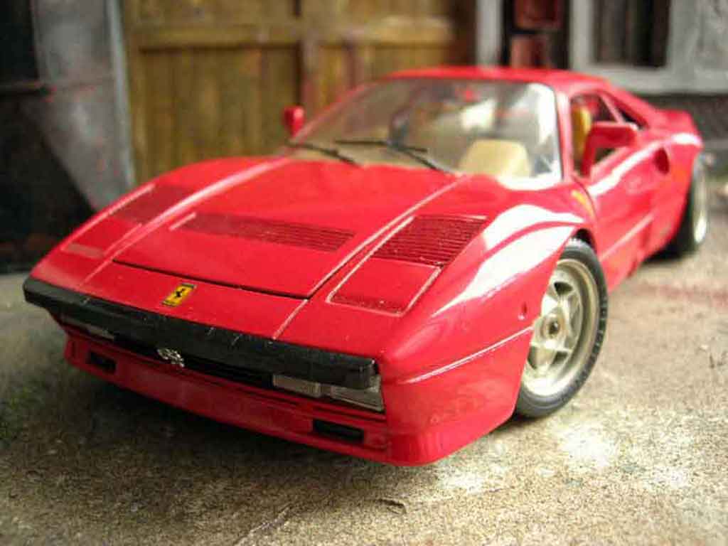 Ferrari 288 GTO red jantes f40 1/18 Burago