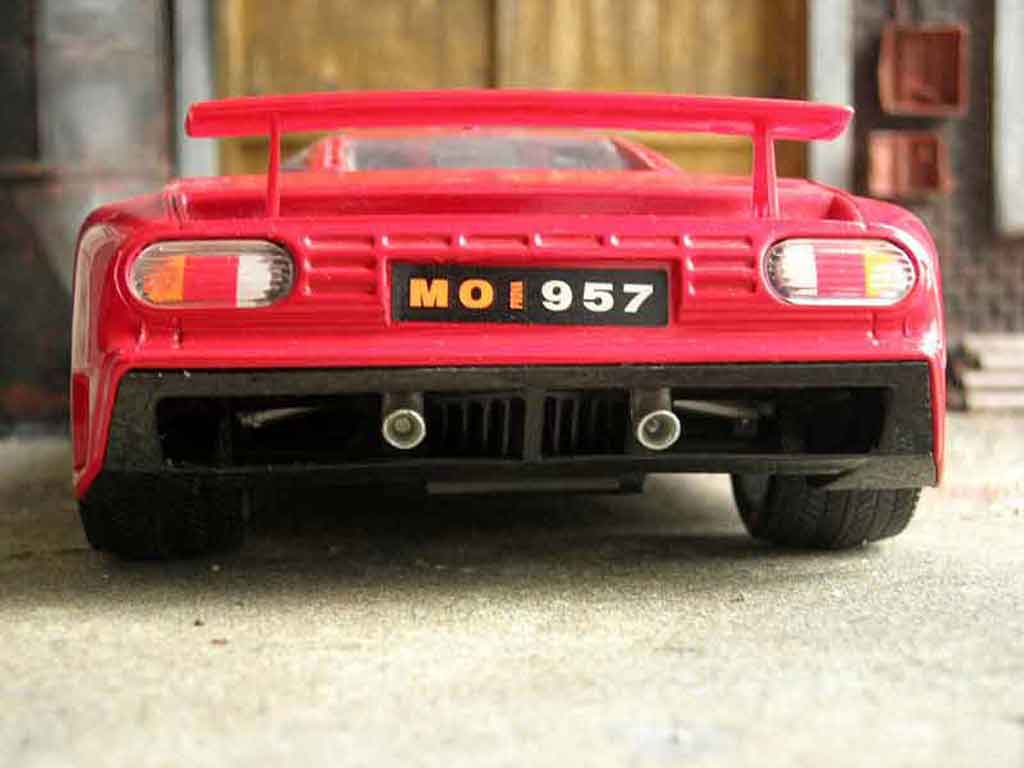 Bugatti EB110 GT 1/18 Burago