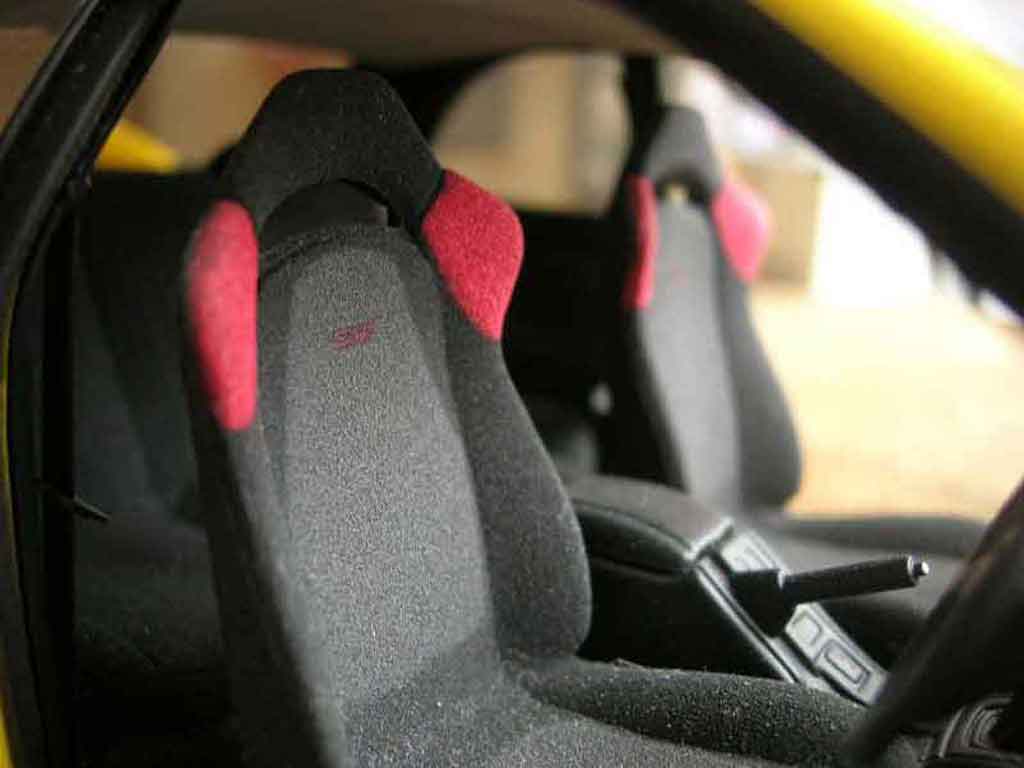 Subaru Impreza Type R gt turbo sti yellow 1/18 Autoart