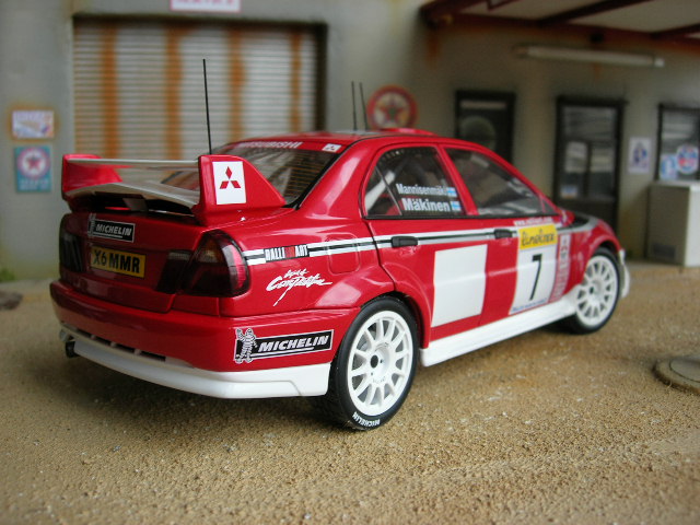 Mitsubishi Lancer Evolution VI WRC 2001 Makinen Monte Carlo red 1/18 Autoart