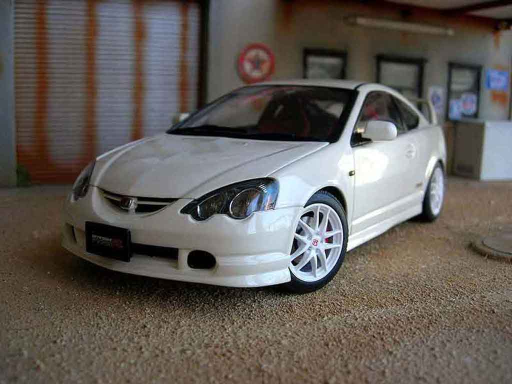 Honda Integra Type R DC5 1/18 Autoart