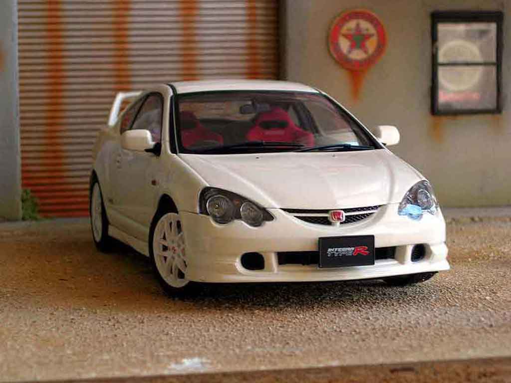 Honda Integra Type R DC5 1/18 Autoart