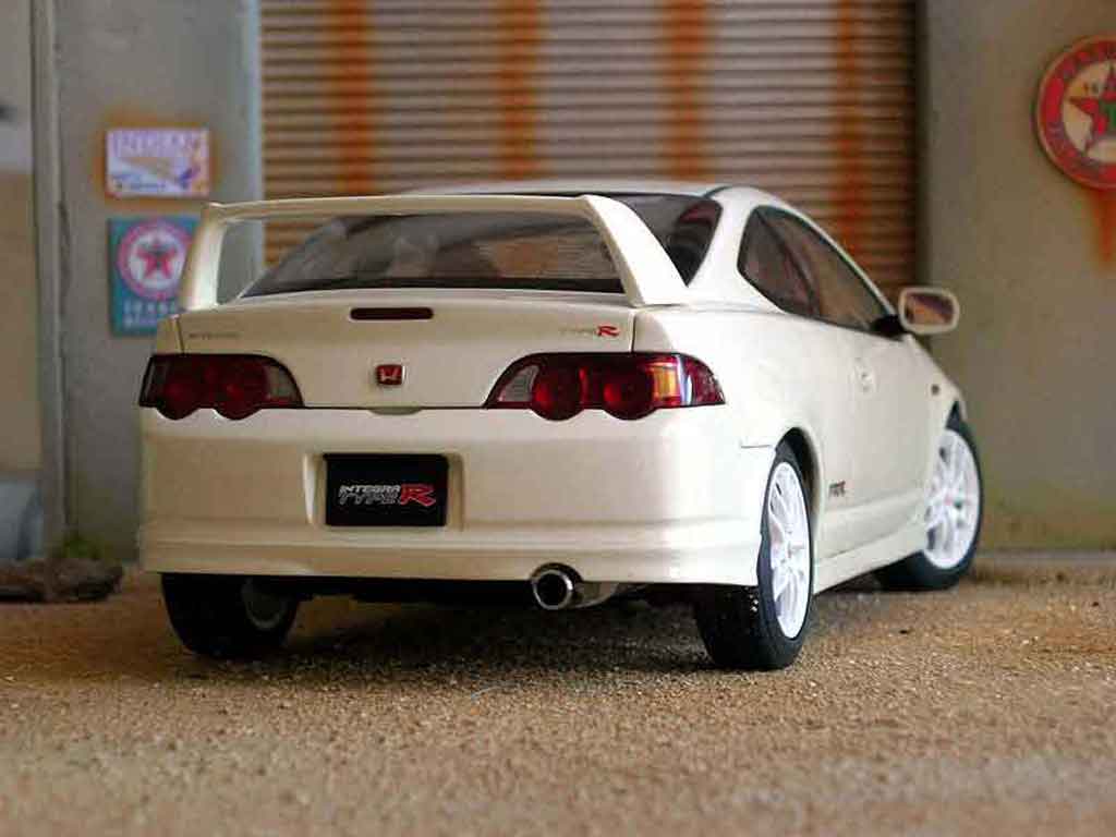 Honda Integra Type R DC5 1/18 Autoart