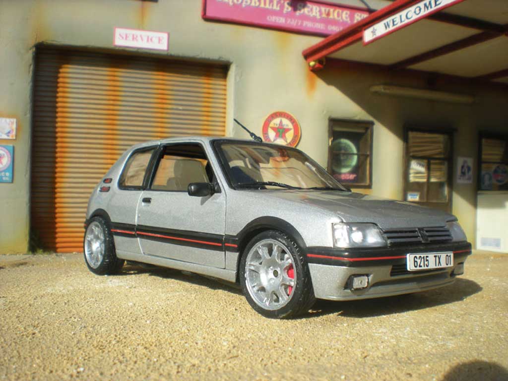 Peugeot 205 GTI TCT grey futura jantes PTS 1/18 Solido