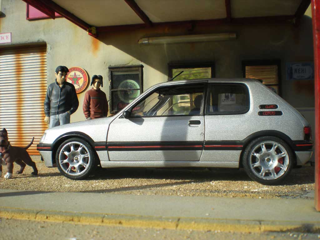 Peugeot 205 GTI TCT grey futura jantes PTS 1/18 Solido