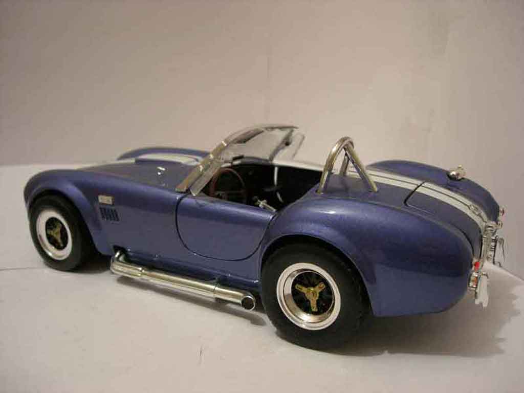 AC Cobra shelby 427 s/c blue 1/18 Road Signature