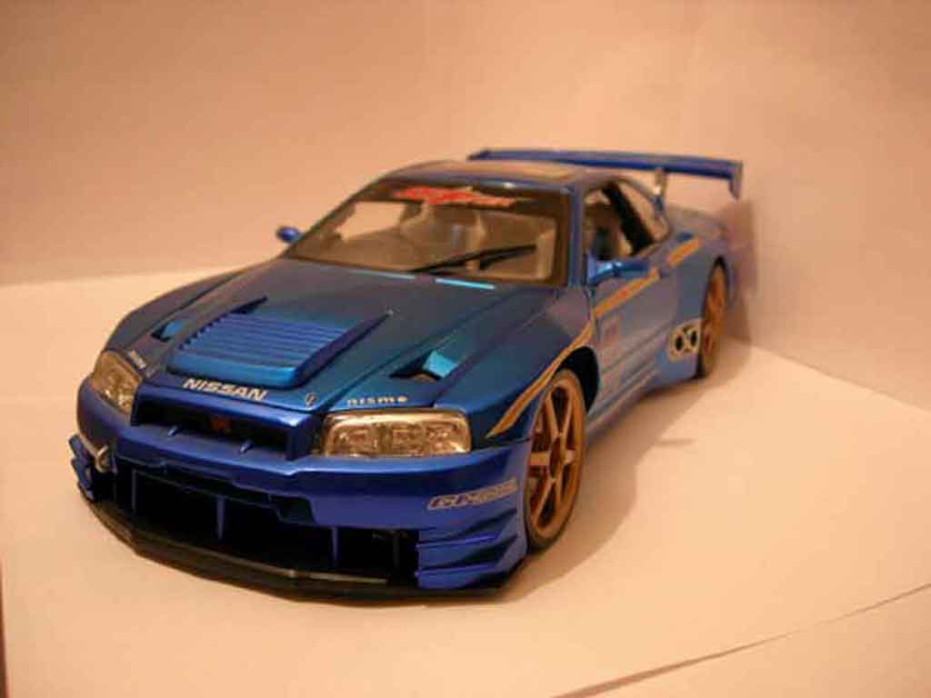 Nissan Skyline R34 GTR 1/18 Muscle Machines R34 GTR kit large diecast model cars