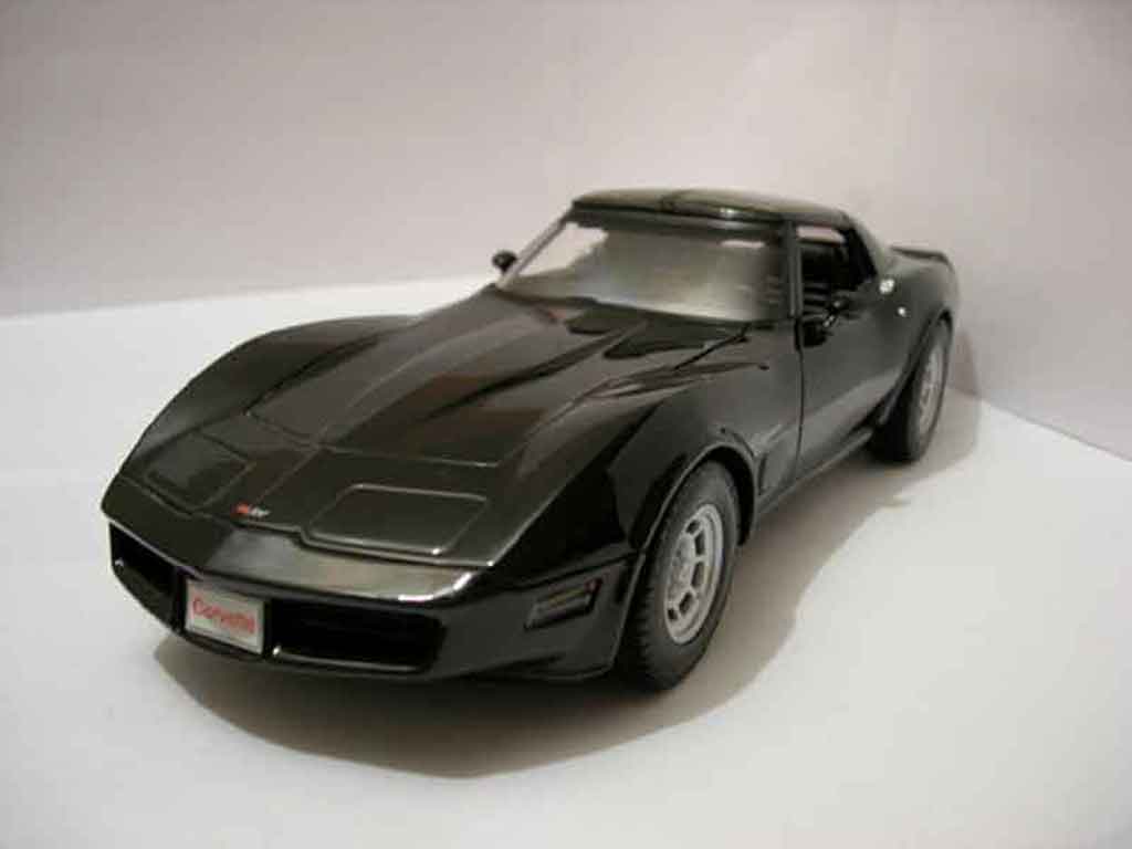 Chevrolet Corvette C3 1/18 Welly C3 black 1982 diecast model cars